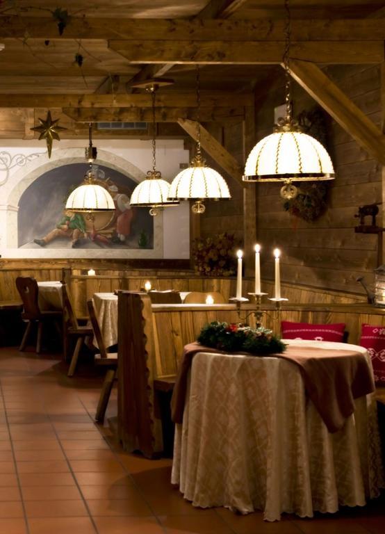 Hotel Villa Wilma Folgaria Esterno foto